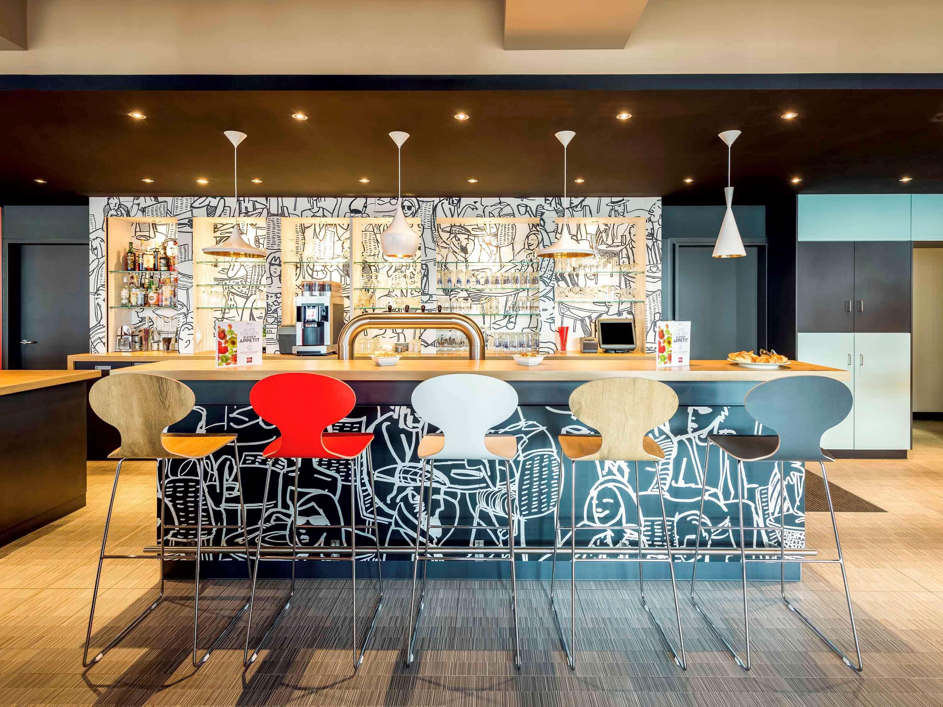 Ibis Hotel Muenchen Garching Garching bei München Dış mekan fotoğraf