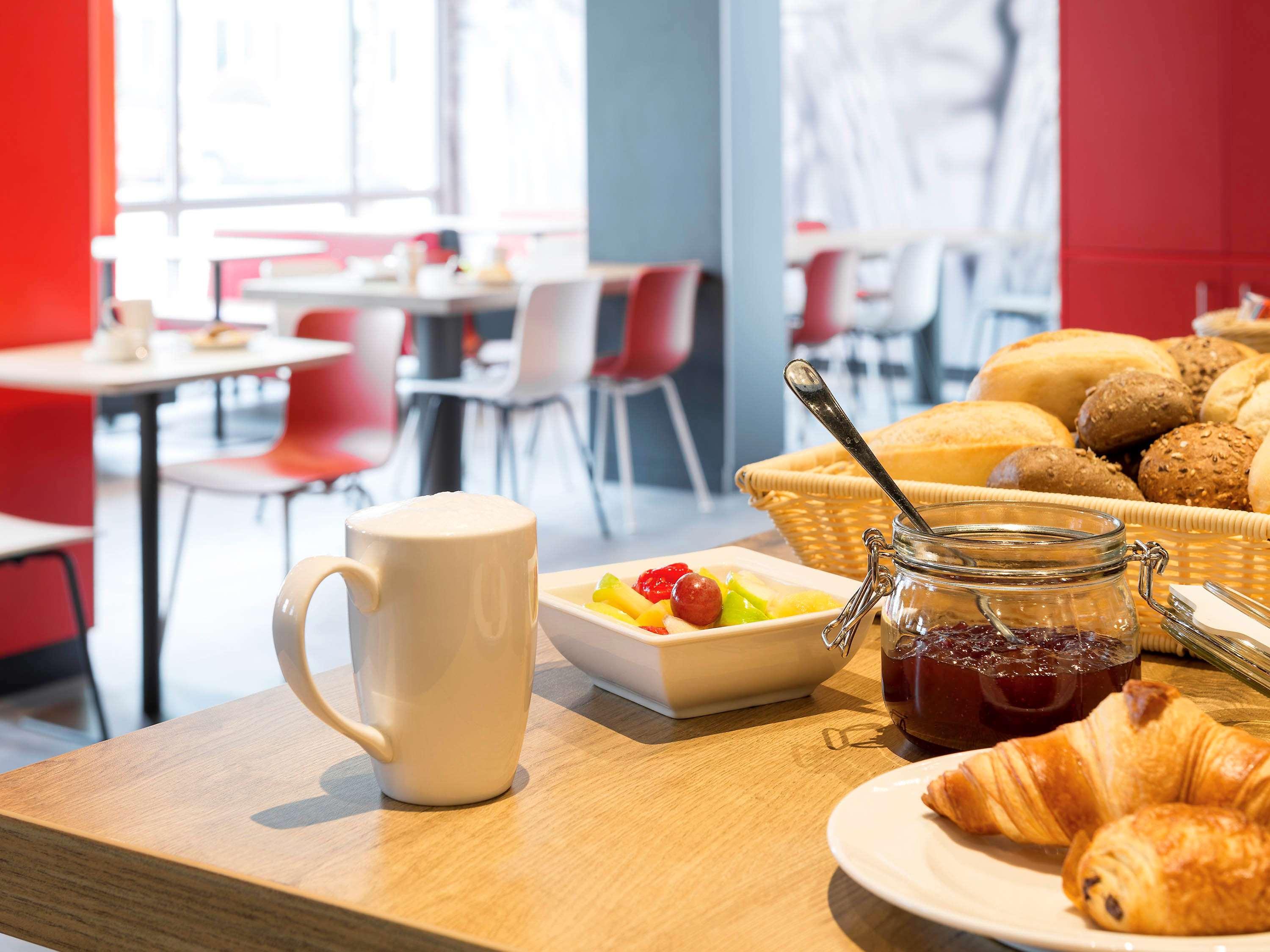 Ibis Hotel Muenchen Garching Garching bei München Dış mekan fotoğraf