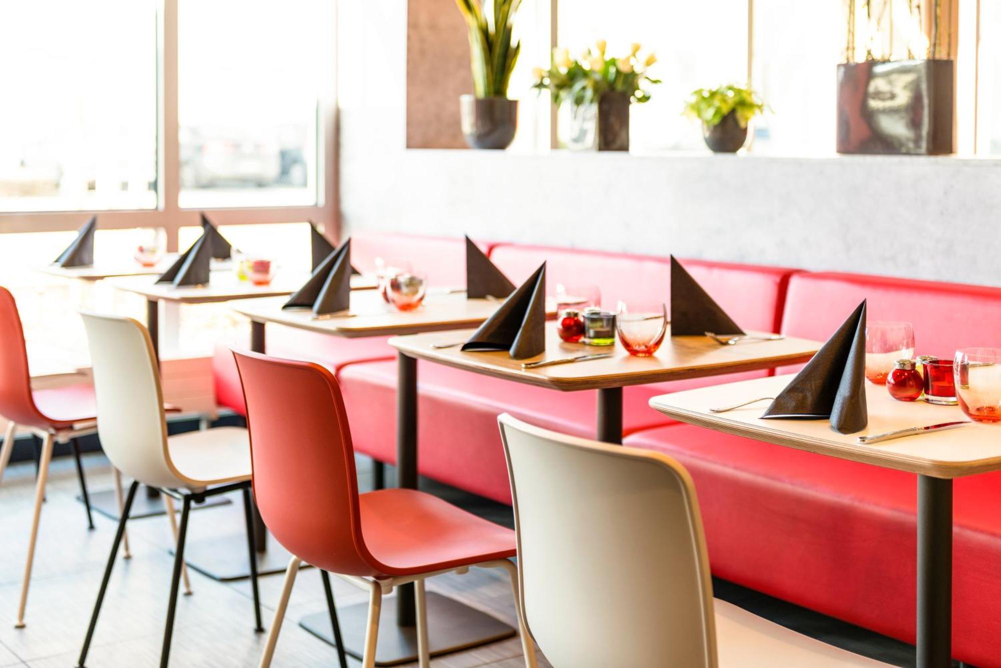 Ibis Hotel Muenchen Garching Garching bei München Dış mekan fotoğraf