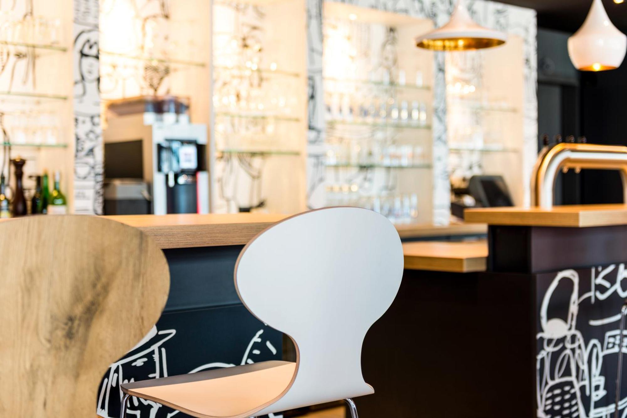 Ibis Hotel Muenchen Garching Garching bei München Dış mekan fotoğraf